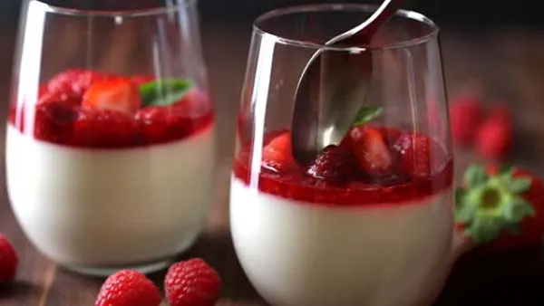 10 cách làm bánh Panna Cotta thơm ngon, chuẩn vị tại nhà