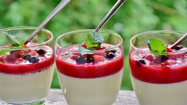 10 cách làm bánh Panna Cotta thơm ngon, chuẩn vị tại nhà