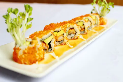 5 món sushi siêu hấp dẫn từ quả bơ