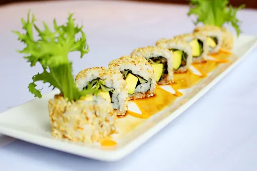 5 món sushi siêu hấp dẫn từ quả bơ