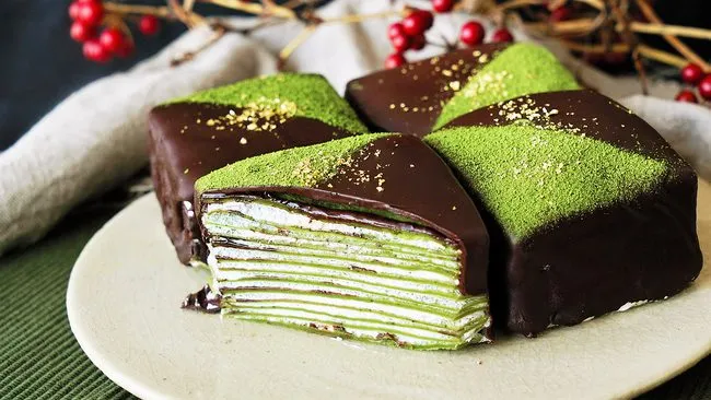 Bạn muốn thử làm crepe ngàn lớp vị matcha hình… vuông không?