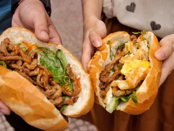 Cách làm bánh mì chả cá ngon, đơn giản tại nhà