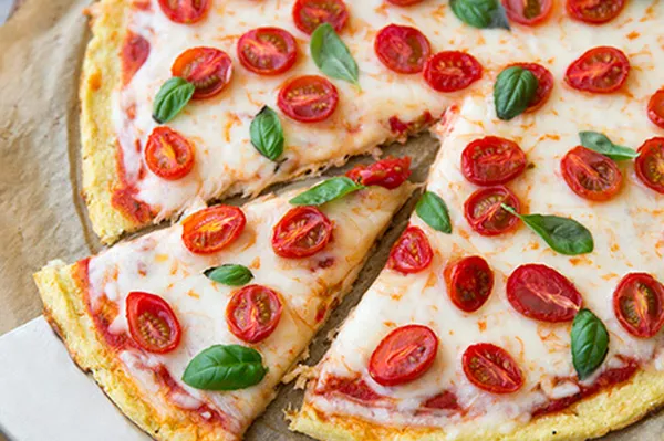 Cách làm bánh pizza low-carb cho bạn cần giảm cân