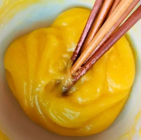 Cách làm bánh tráng cuộn bơ thơm ngon ăn hoài không chán