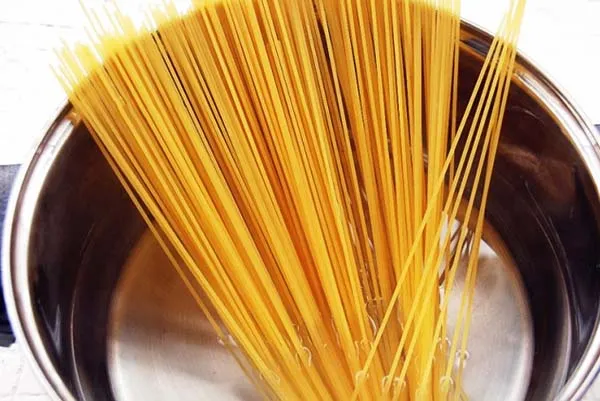 Cách làm mì Ý sốt bò bằm (Spaghetti) chuẩn vị cực đơn giản