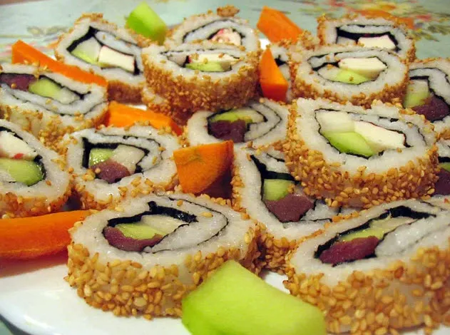 Cách làm sushi tại nhà cực ngon