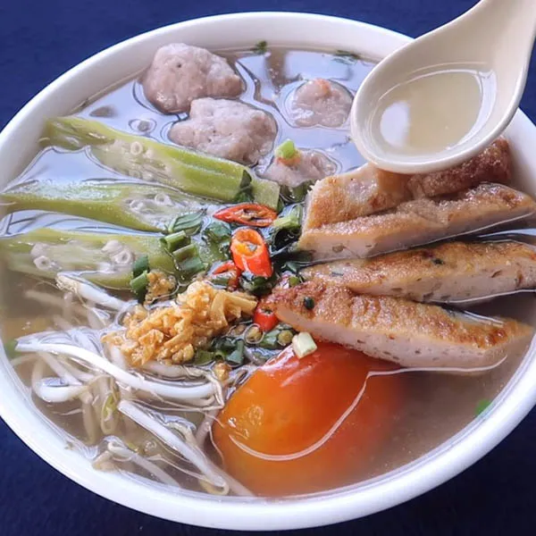 Cách nấu canh chua chả cá thác lác thơm ngon đơn giản tại nhà