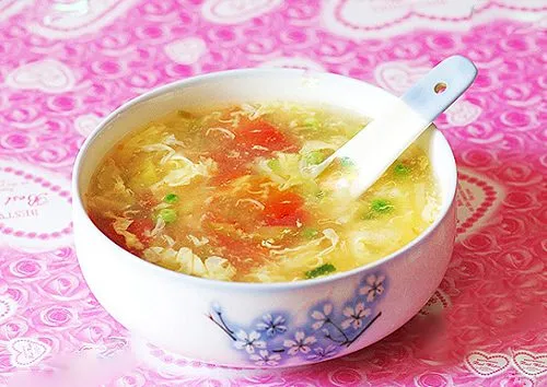 Cách nấu canh trứng cà chua đơn giản mà ngon