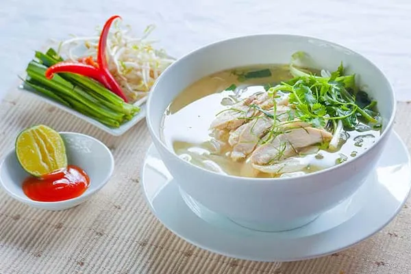 Cách nấu phở gà ngon đúng vị