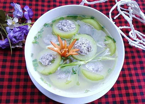 Canh bí đao nhồi thịt thanh mát