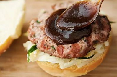 Hamburger thịt heo nướng kiểu mới ngon khó cưỡng