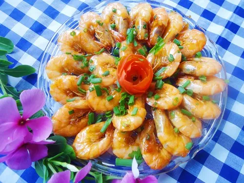 Tôm rang mặn ngọt đậm đà hấp dẫn đưa cơm