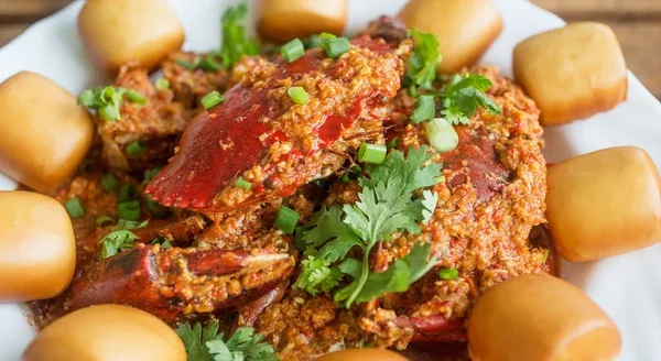 Xem cách làm chilli crab ngon “thần sầu” của Singapore